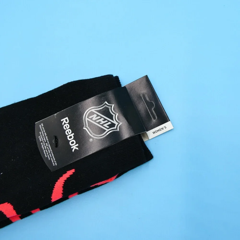Calgary Flames Crew Socks‎ Womens One Size Reebok Black Hockey NHL Mid Y2K